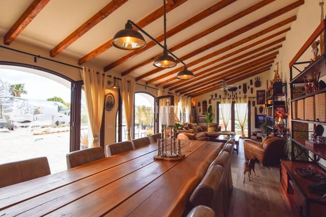 7 soverom Villa til salgs i Benissa med svømmebasseng garasje - € 1 349 000 (Ref: 8834026)