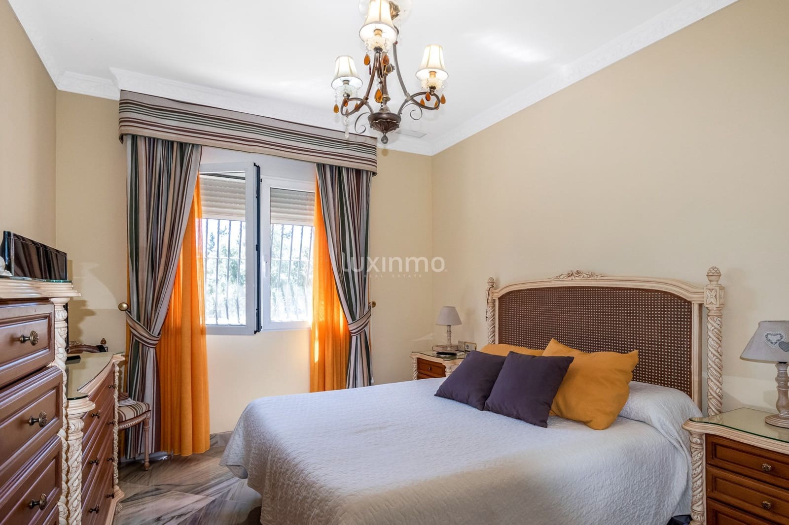 8 soveværelse Villa til salg i San Vicente / Sant Vicent del Raspeig med swimmingpool - € 1.400.000 (Ref: 8834027)