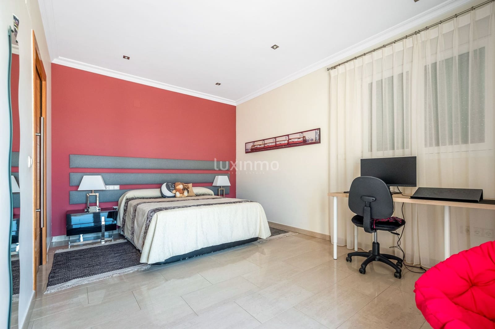 4 slaapkamer Villa te koop in Callosa d'En Sarria met zwembad garage - € 2.200.000 (Ref: 8834032)