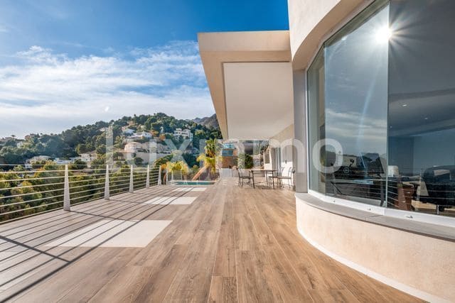 3 Zimmer Villa zu verkaufen in Altea mit Pool Garage - 1.750.000 € (Ref: 8834038)