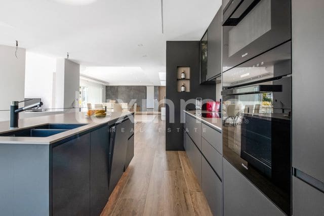 3 Zimmer Villa zu verkaufen in Altea mit Pool Garage - 1.750.000 € (Ref: 8834038)