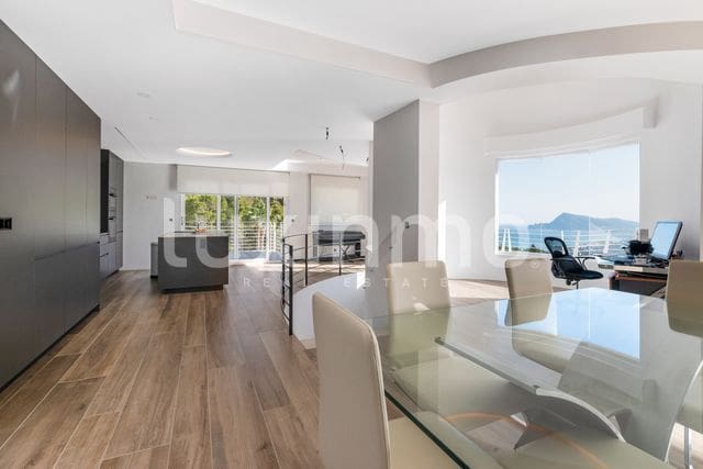 3 Zimmer Villa zu verkaufen in Altea mit Pool Garage - 1.750.000 € (Ref: 8834038)