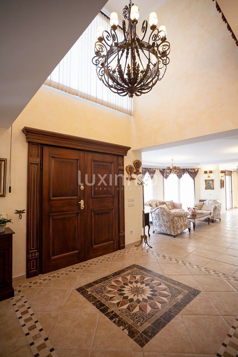 5 soverom Villa til salgs i Calpe / Calp med svømmebasseng garasje - € 2 980 000 (Ref: 8834043)