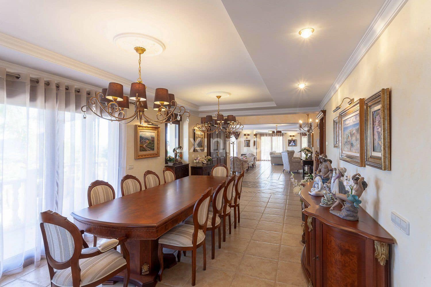 5 soverom Villa til salgs i Calpe / Calp med svømmebasseng garasje - € 2 980 000 (Ref: 8834043)