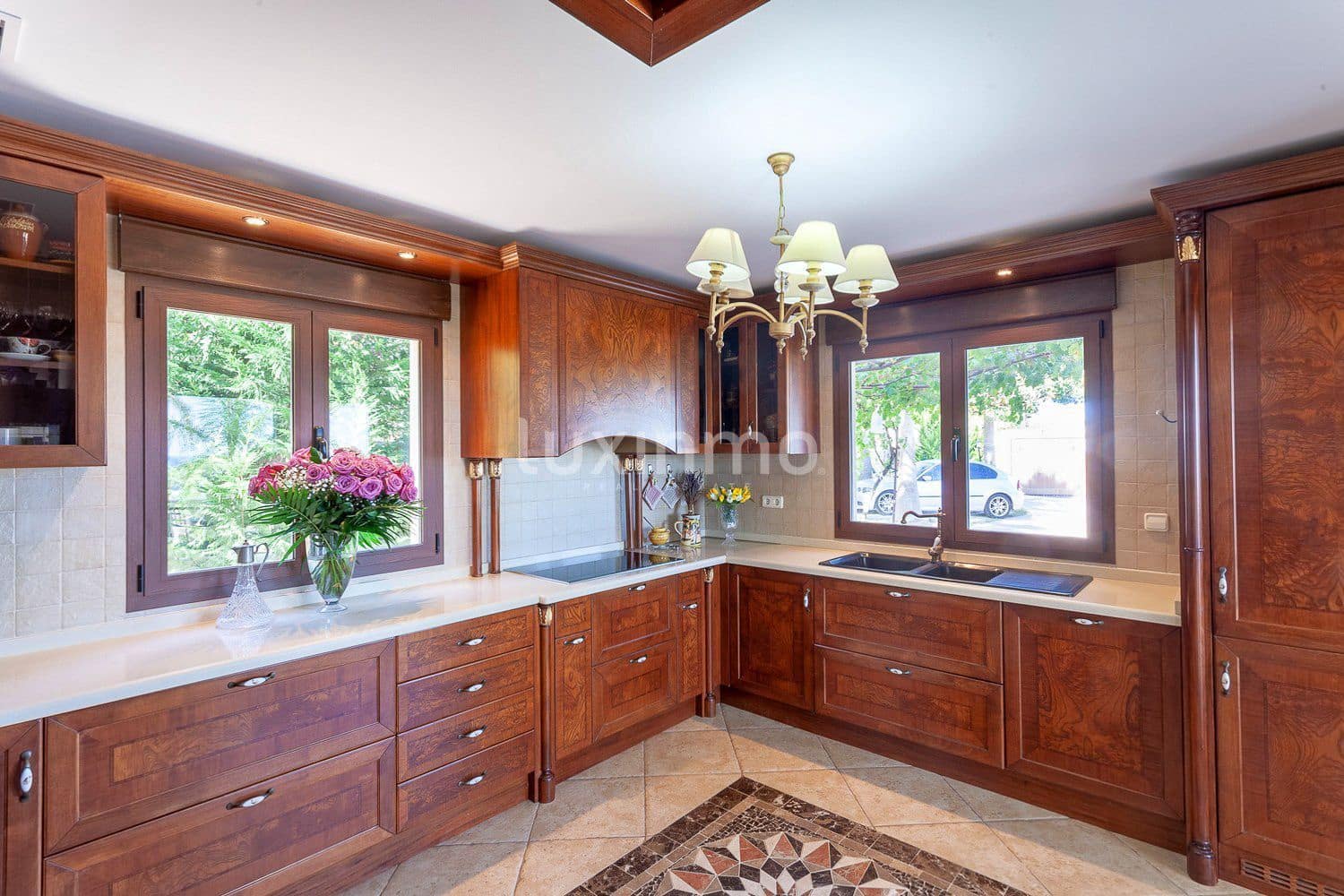 5 soverom Villa til salgs i Calpe / Calp med svømmebasseng garasje - € 2 980 000 (Ref: 8834043)