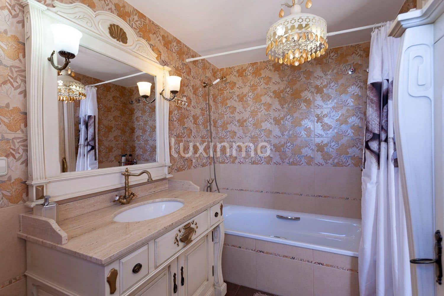 5 soverom Villa til salgs i Calpe / Calp med svømmebasseng garasje - € 2 980 000 (Ref: 8834043)