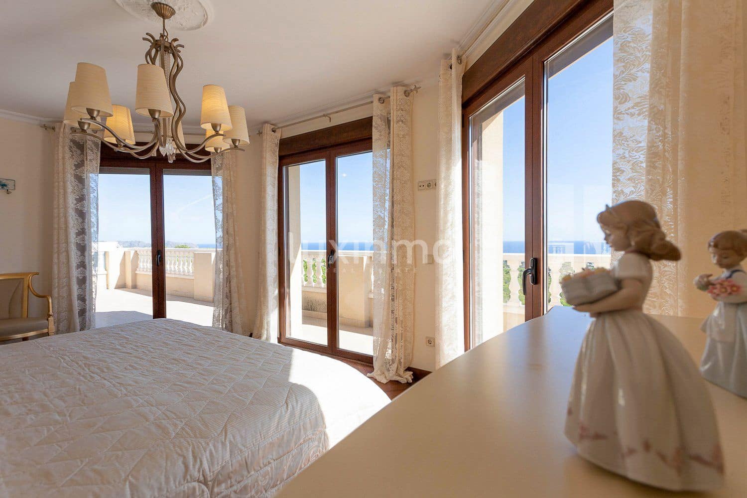 5 soverom Villa til salgs i Calpe / Calp med svømmebasseng garasje - € 2 980 000 (Ref: 8834043)