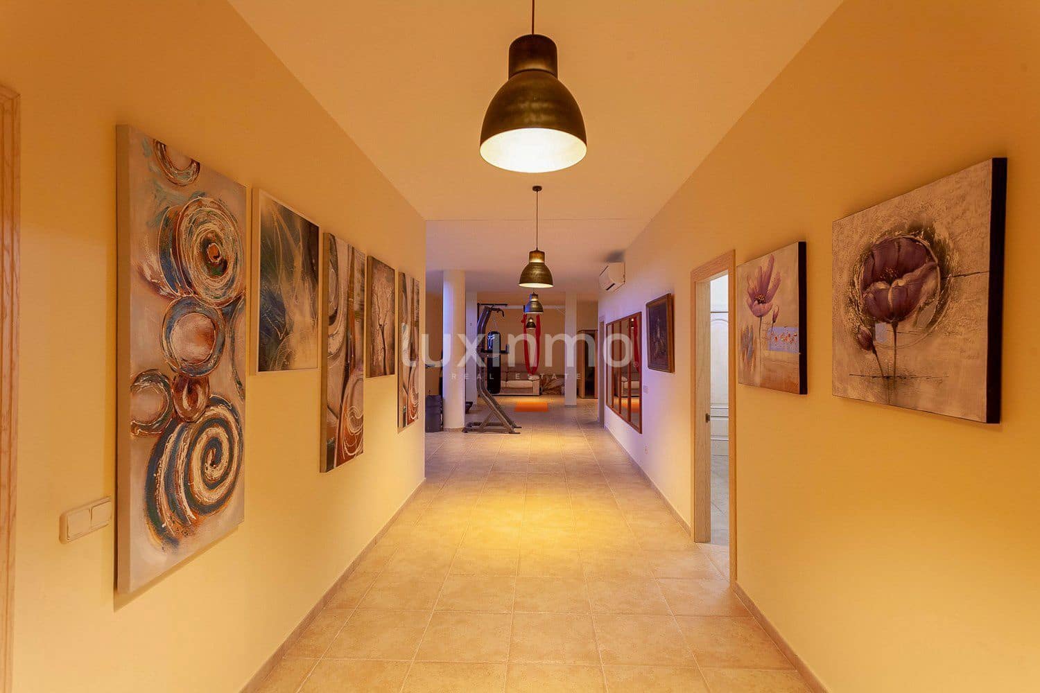 5 soverom Villa til salgs i Calpe / Calp med svømmebasseng garasje - € 2 980 000 (Ref: 8834043)