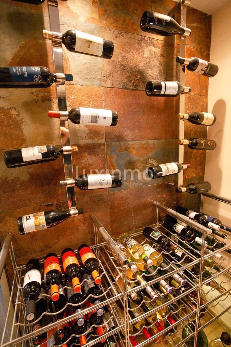 5 soverom Villa til salgs i Calpe / Calp med svømmebasseng garasje - € 2 980 000 (Ref: 8834043)