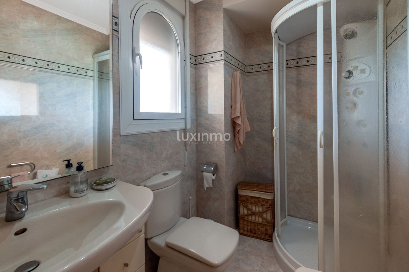 7 sovrum Villa till salu i Benidorm med pool garage - 1 635 000 € (Ref: 8834047)