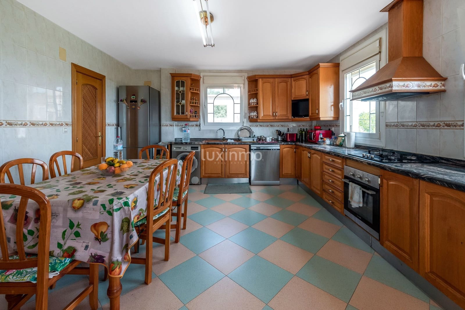 7 sovrum Villa till salu i Benidorm med pool garage - 1 635 000 € (Ref: 8834047)