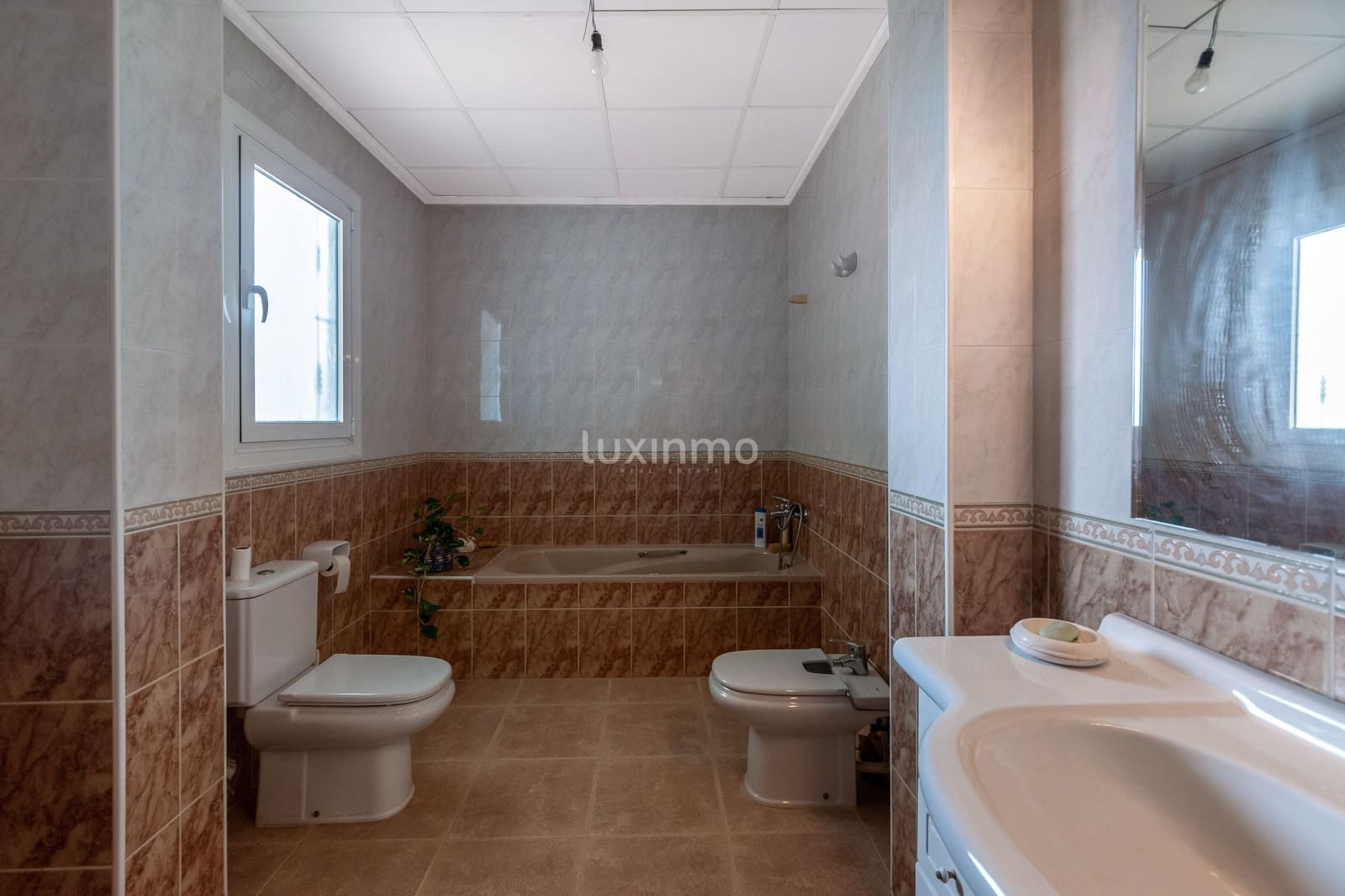 7 sovrum Villa till salu i Benidorm med pool garage - 1 635 000 € (Ref: 8834047)