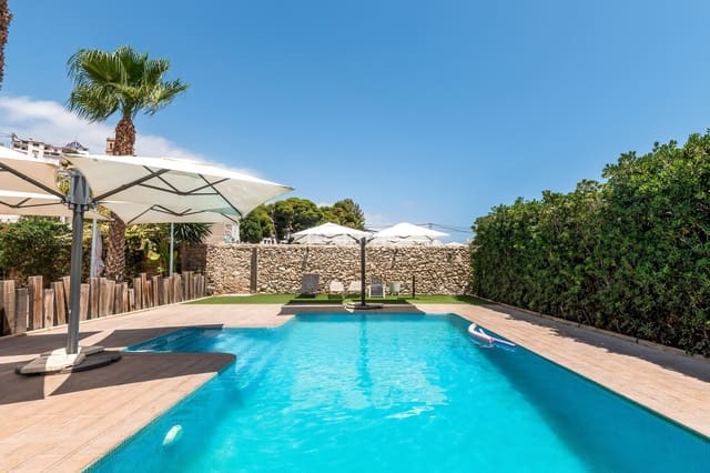 7 slaapkamer Villa te koop in Altea met zwembad - € 1.950.000 (Ref: 8834049)