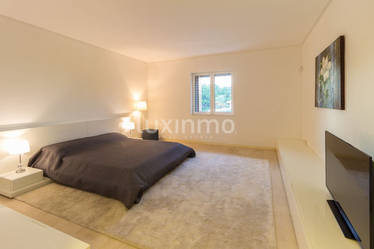 3 soveværelse Villa til salg i Denia med swimmingpool garage - € 3.850.000 (Ref: 8834054)