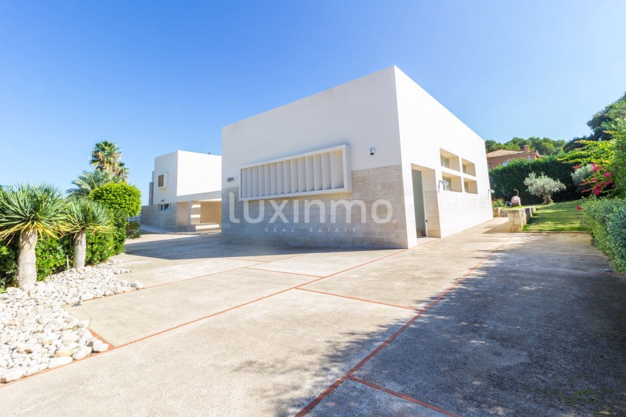 3 soveværelse Villa til salg i Denia med swimmingpool garage - € 3.850.000 (Ref: 8834054)