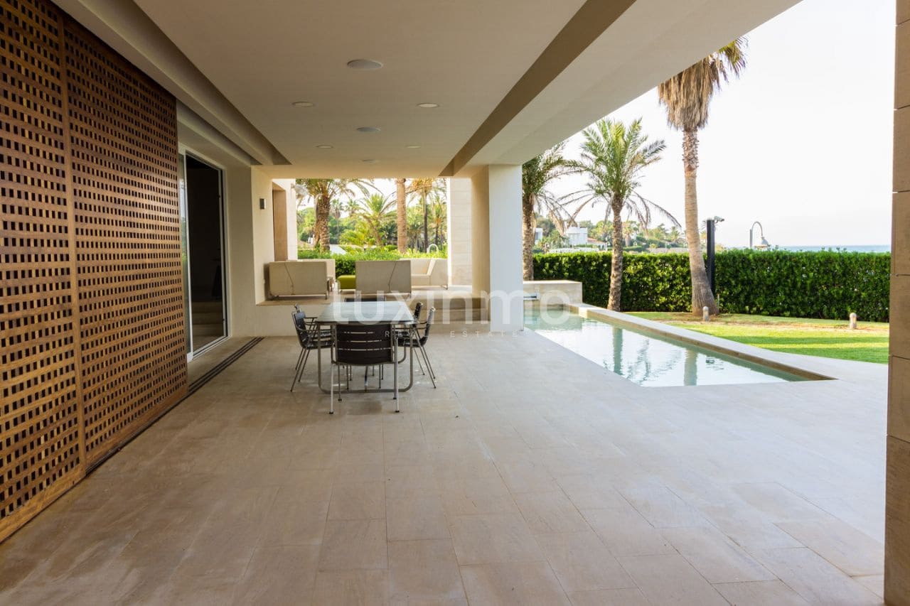 3 soveværelse Villa til salg i Denia med swimmingpool garage - € 3.850.000 (Ref: 8834054)