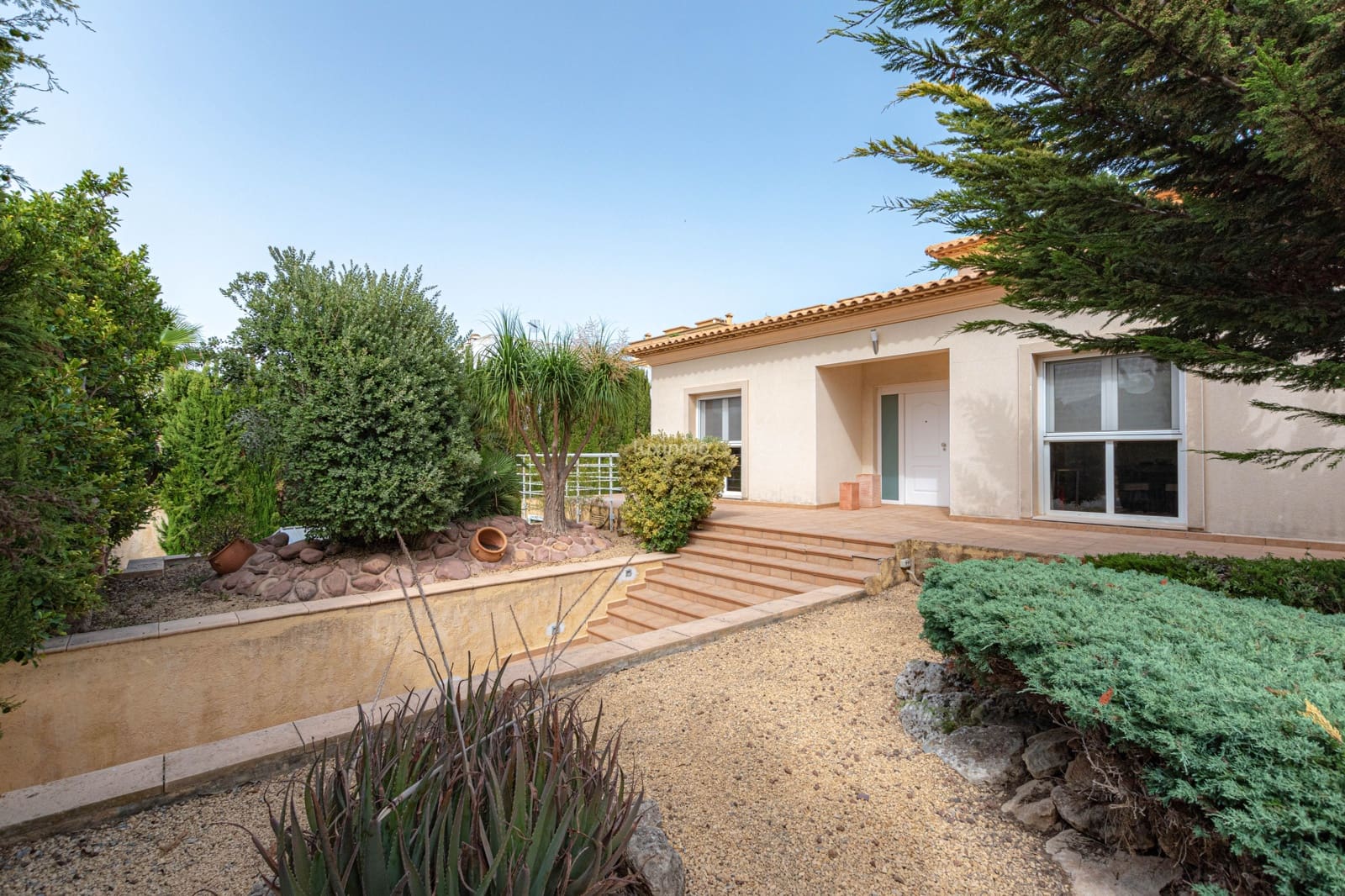 4 slaapkamer Villa te huur in Calpe / Calp met zwembad garage - € 3.800 (Ref: 8834056)