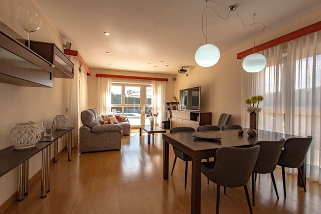 Chalet de 4 habitaciones en Calpe / Calp en alquiler con piscina garaje - 4.300 € (Ref: 8834056)