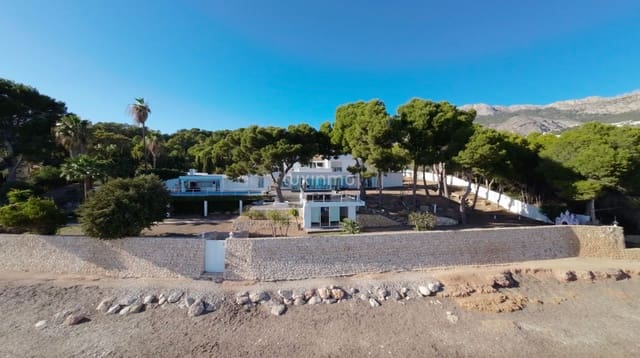 5 makuuhuone Huvila vuokrattavana paikassa Altea mukana 
autotalli - 15 000 € (Ref: 8836123)