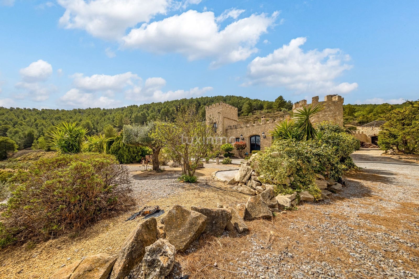 4 soveværelse Villa til salg i Relleu med swimmingpool garage - € 2.150.000 (Ref: 8836125)