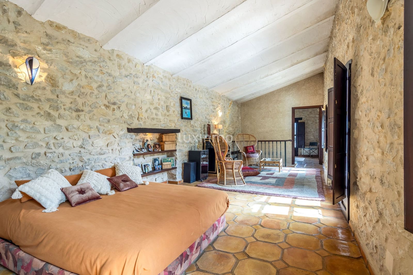 4 soveværelse Villa til salg i Relleu med swimmingpool garage - € 2.150.000 (Ref: 8836125)