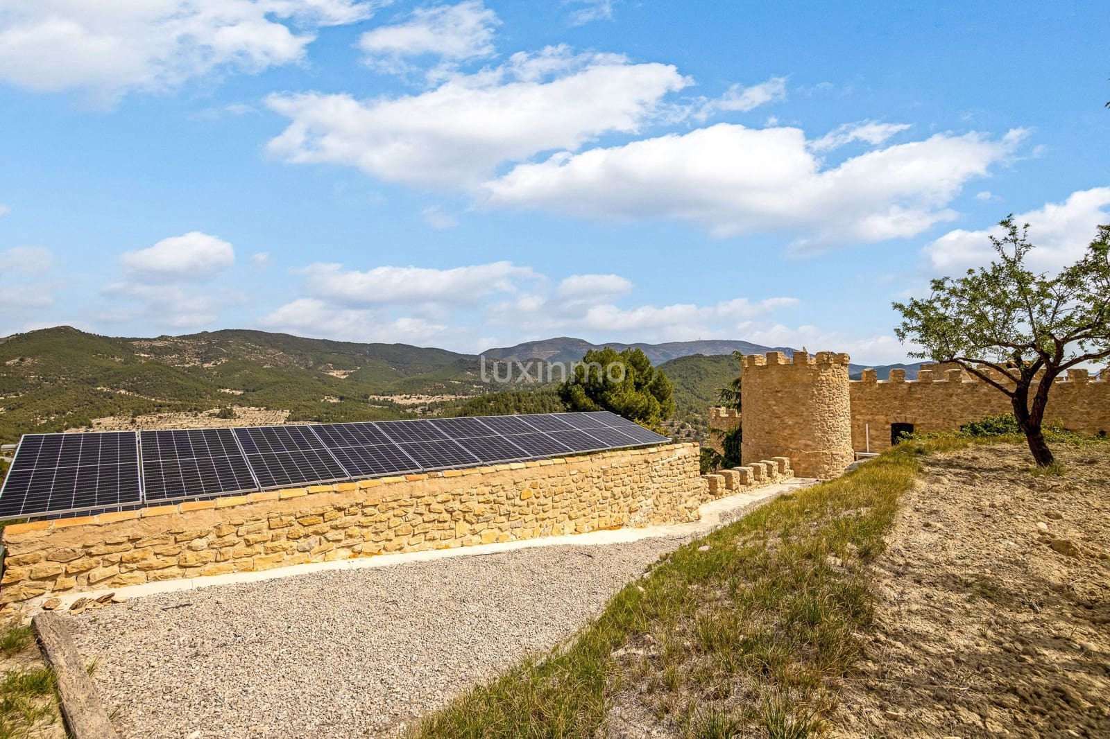 4 soveværelse Villa til salg i Relleu med swimmingpool garage - € 2.150.000 (Ref: 8836125)