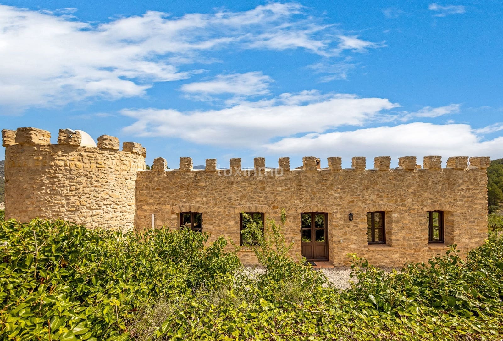 4 soveværelse Villa til salg i Relleu med swimmingpool garage - € 2.150.000 (Ref: 8836125)