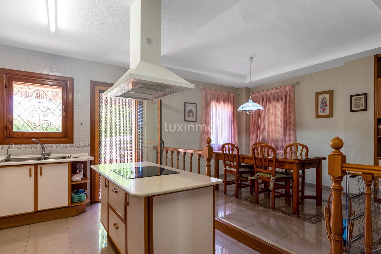 5 sovrum Villa till salu i Benidorm med pool garage - 1 480 000 € (Ref: 8836126)