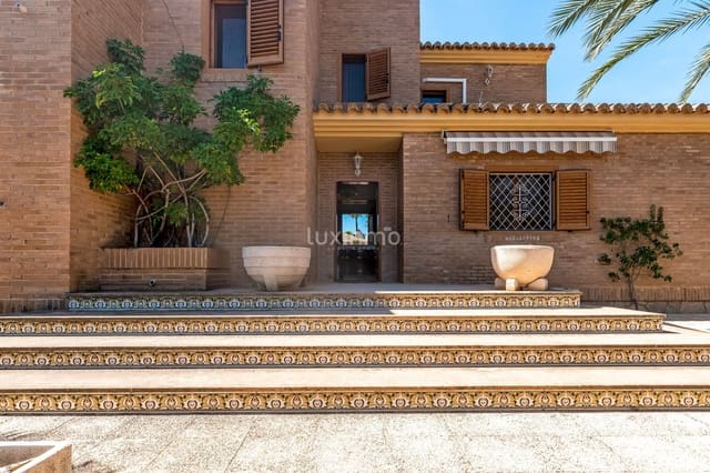 5 sovrum Villa till salu i Benidorm med pool garage - 1 480 000 € (Ref: 8836126)