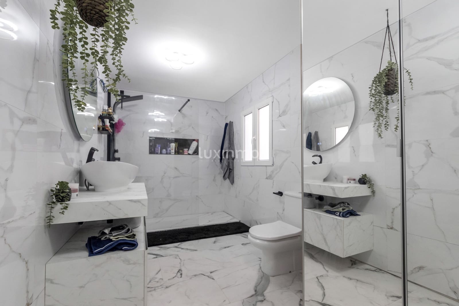 9 soverom Villa til salgs i Alfaz del Pi / L'Alfas del Pi med svømmebasseng garasje - € 2 300 000 (Ref: 8836132)