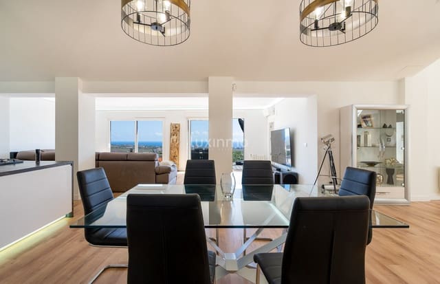 4 bedroom Villa for sale in Calpe / Calp with pool garage - € 999,900 (Ref: 8836136)