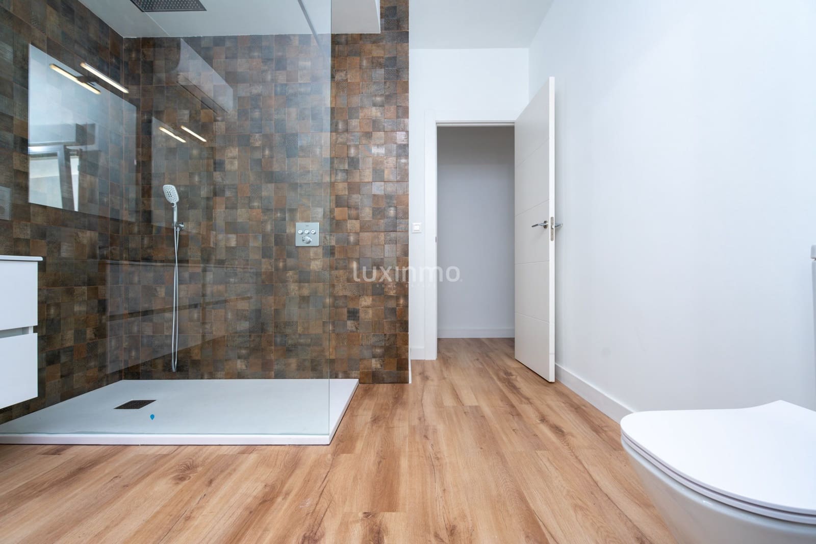 4 sypialnia Willa na sprzedaż w Calpe / Calp z basenem garażem - 999 900 € (Ref: 8836136)