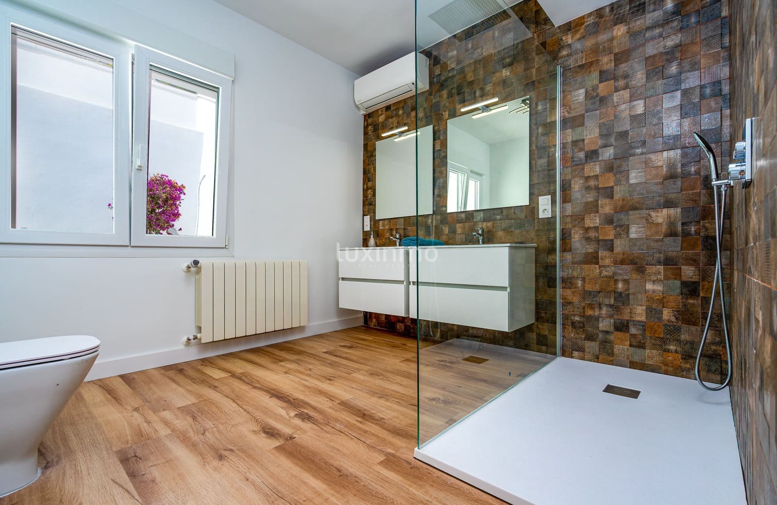 4 sypialnia Willa na sprzedaż w Calpe / Calp z basenem garażem - 999 900 € (Ref: 8836136)