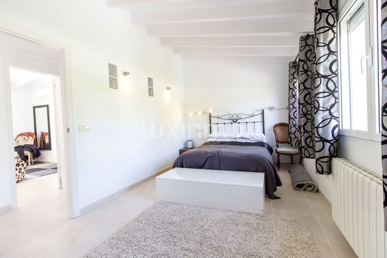 4 sovrum Villa till salu i Calpe / Calp med pool garage - 2 250 000 € (Ref: 8836146)