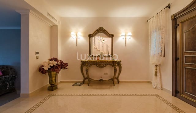 7 sovrum Villa till salu i Altea med pool garage - 2 500 000 € (Ref: 8836149)