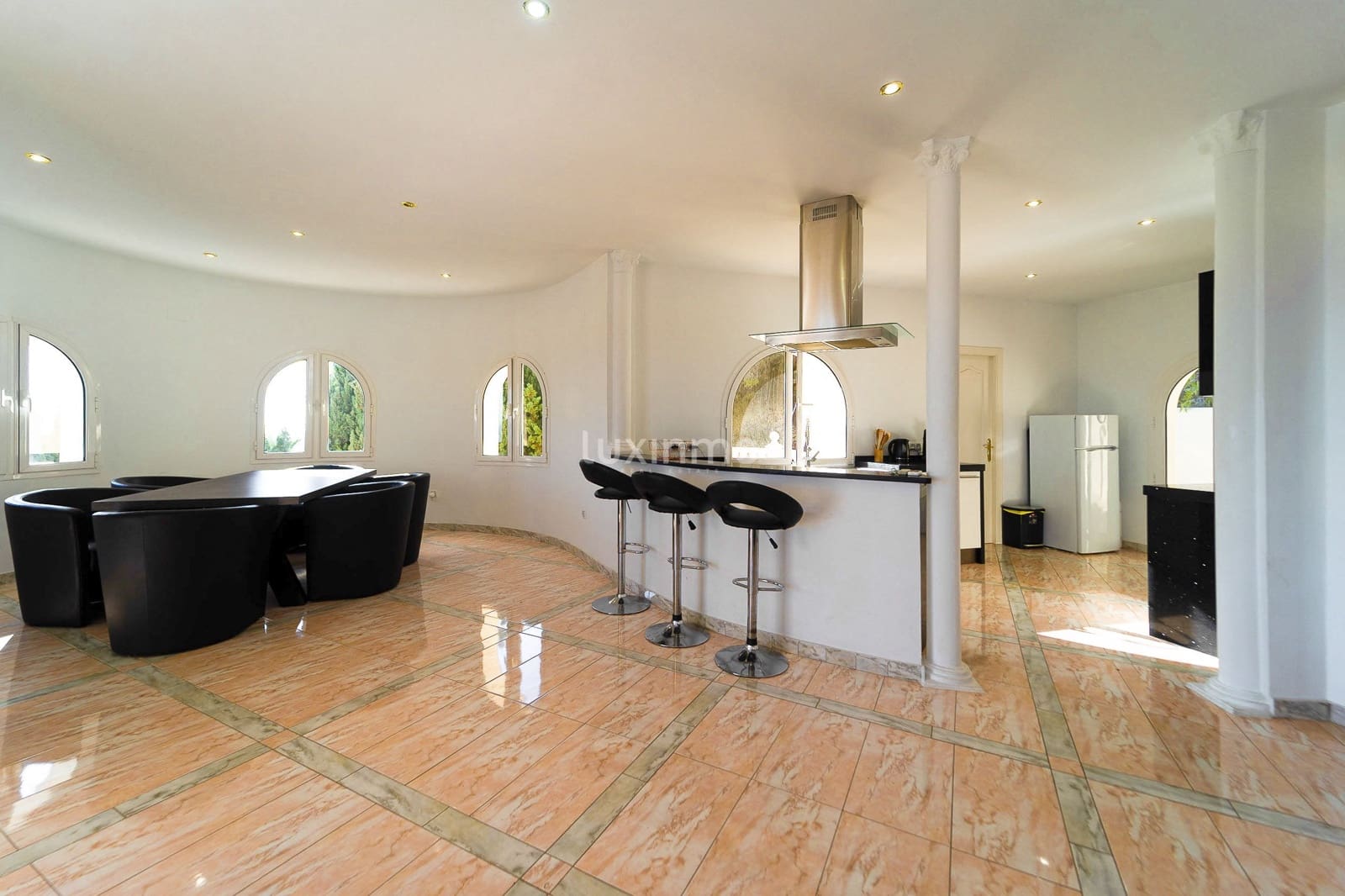 4 sovrum Villa till salu i Calpe / Calp med pool garage - 1 250 000 € (Ref: 8836157)