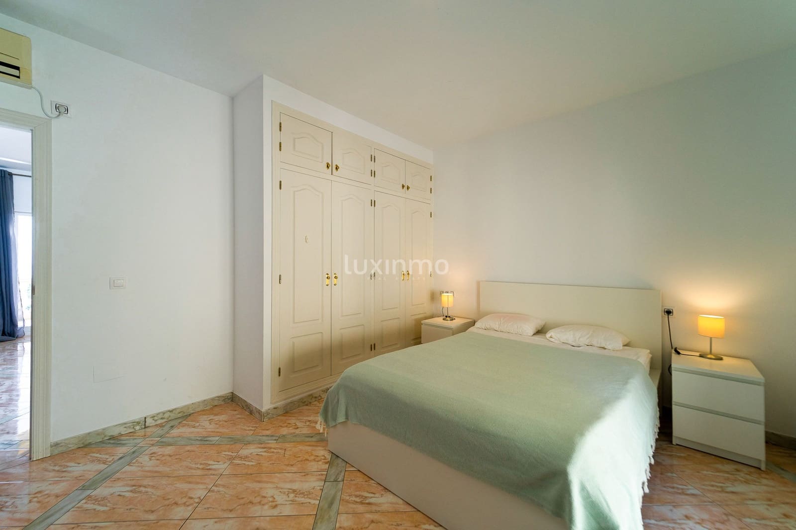 4 sovrum Villa till salu i Calpe / Calp med pool garage - 1 250 000 € (Ref: 8836157)