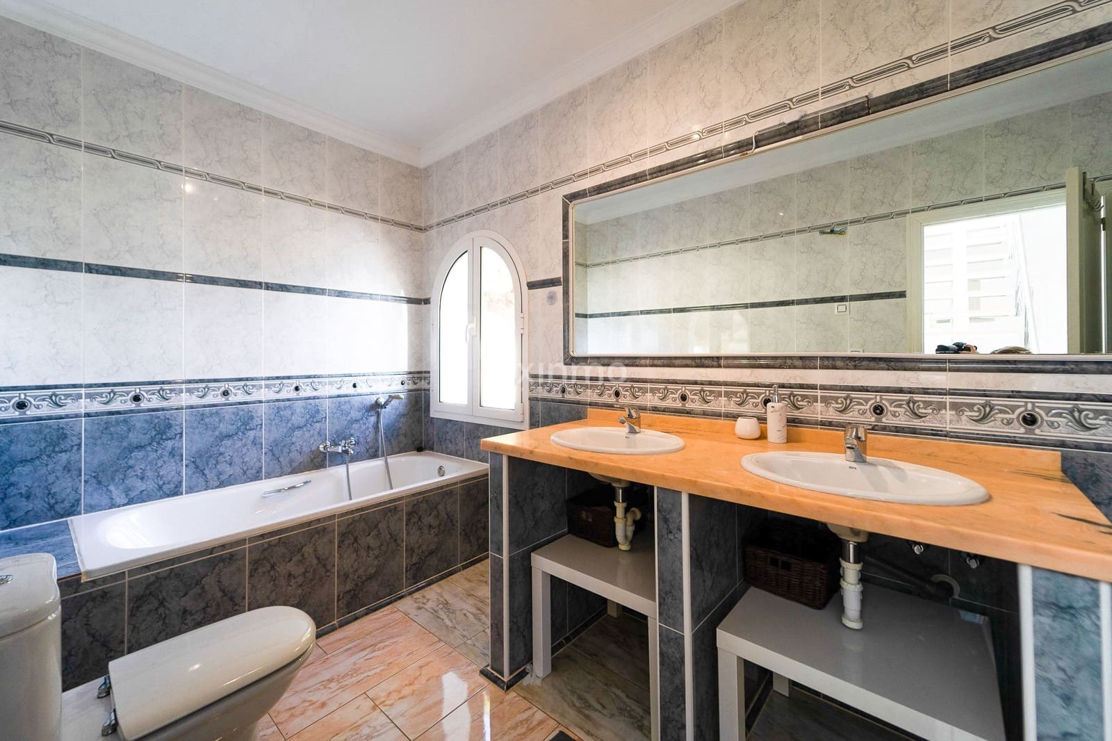 4 sovrum Villa till salu i Calpe / Calp med pool garage - 1 250 000 € (Ref: 8836157)