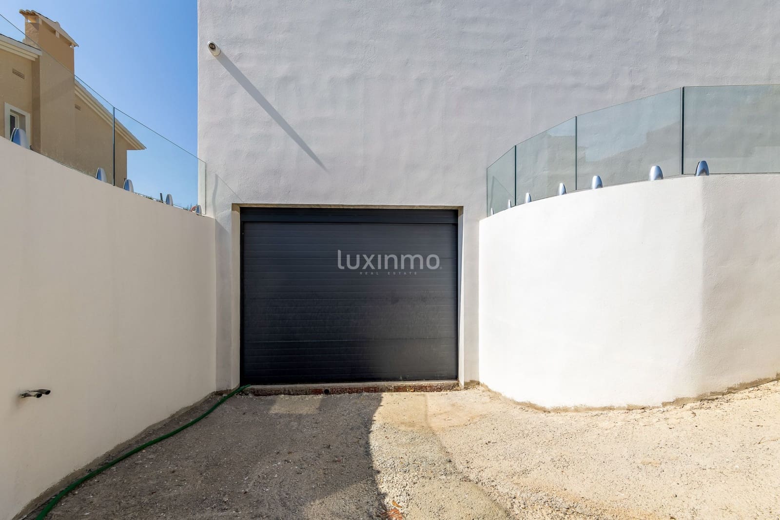 4 soveværelse Villa til salg i Alfaz del Pi / L'Alfas del Pi med swimmingpool garage - € 1.175.000 (Ref: 8836160)