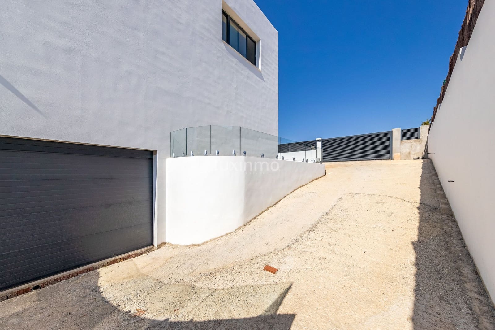 4 soveværelse Villa til salg i Alfaz del Pi / L'Alfas del Pi med swimmingpool garage - € 1.175.000 (Ref: 8836160)