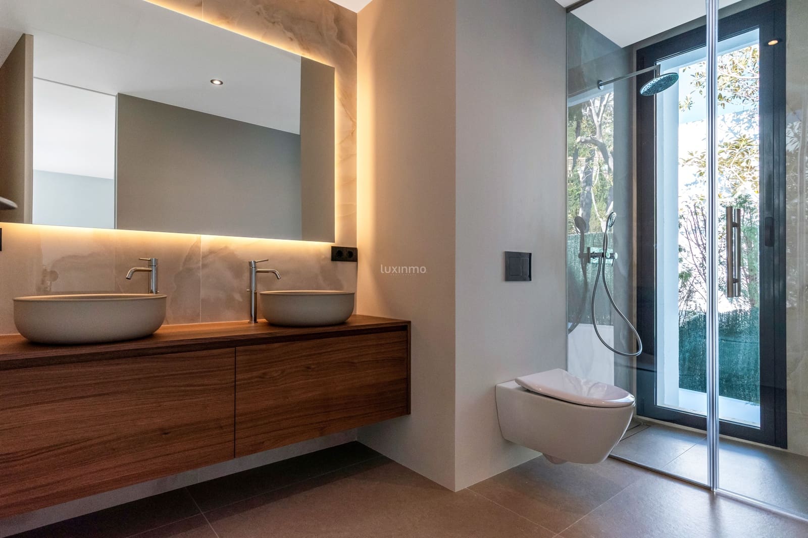 4 bedroom Villa for sale in Altea with pool garage - € 2,600,000 (Ref: 8836163)