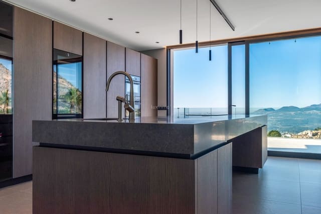 4 slaapkamer Villa te koop in Altea met zwembad garage - € 2.600.000 (Ref: 8836163)