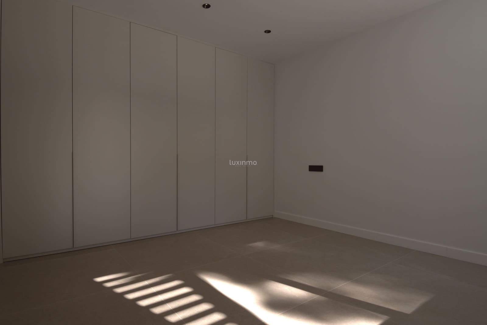 4 bedroom Villa for sale in Altea with pool garage - € 2,600,000 (Ref: 8836163)