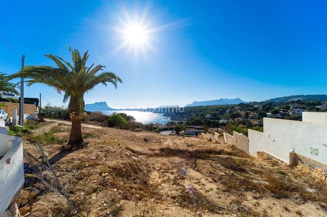Undeveloped Land for sale in Moraira, Teulada-Moraira - € 2,500,000 (Ref: 8836165)