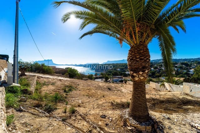 Undeveloped Land for sale in Moraira, Teulada-Moraira - € 2,500,000 (Ref: 8836165)