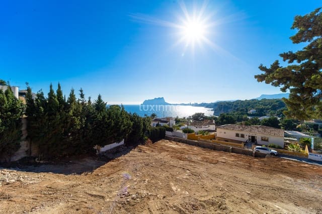 Undeveloped Land for sale in Moraira, Teulada-Moraira - € 2,000,000 (Ref: 8836166)
