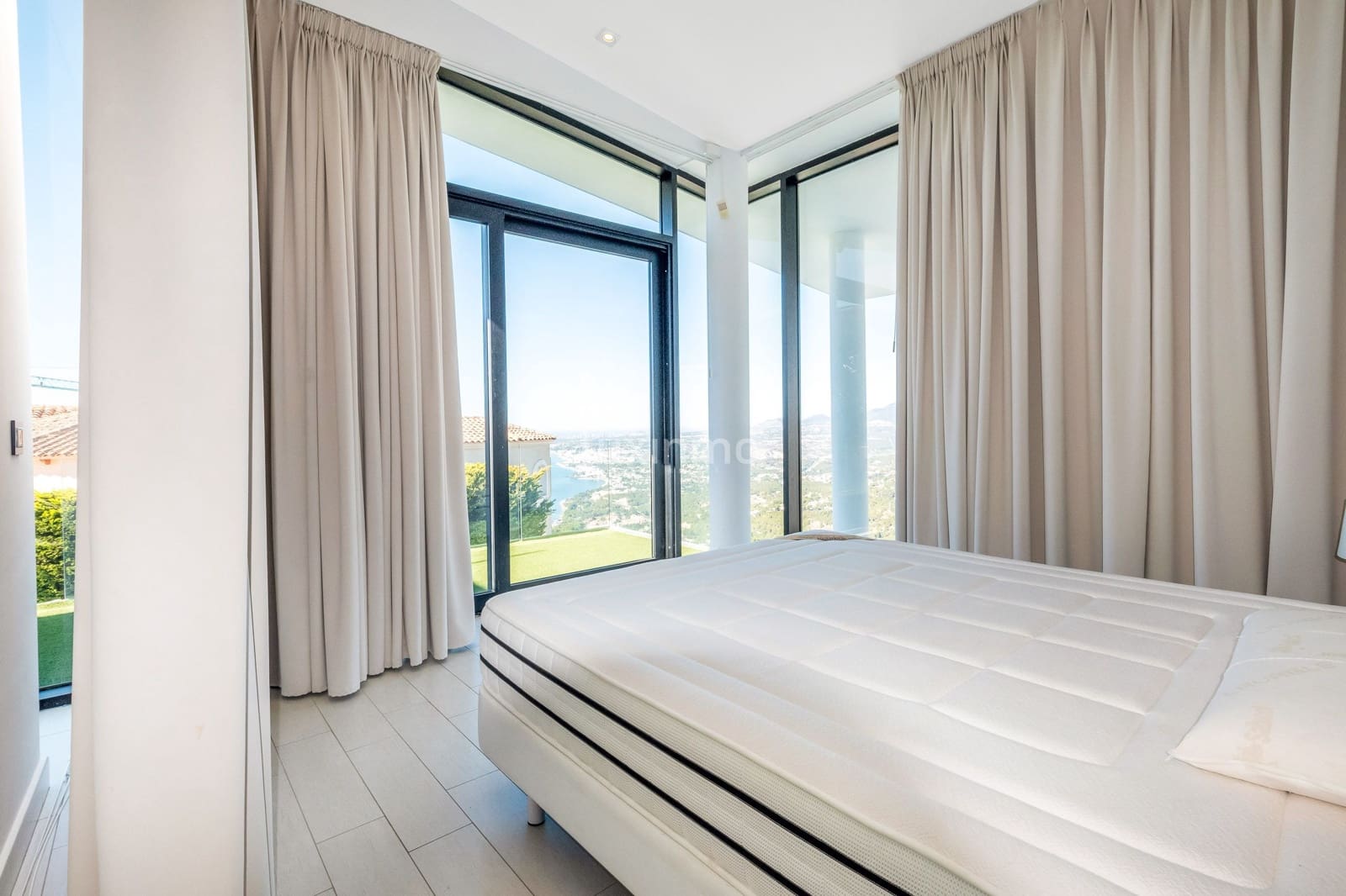 6 soveværelse Villa til salg i Altea med swimmingpool garage - € 2.700.000 (Ref: 8838185)