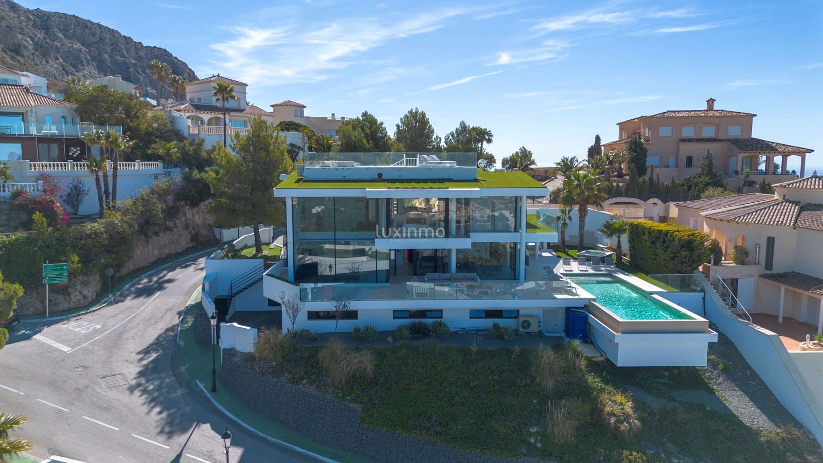 6 soveværelse Villa til salg i Altea med swimmingpool garage - € 2.700.000 (Ref: 8838185)