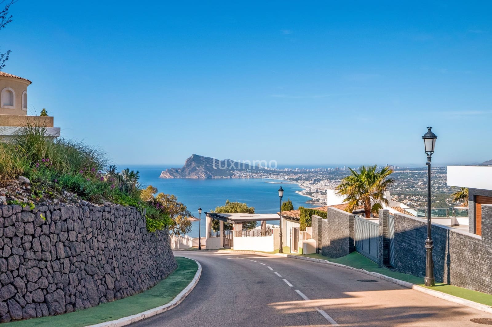 6 soveværelse Villa til salg i Altea med swimmingpool garage - € 2.700.000 (Ref: 8838185)