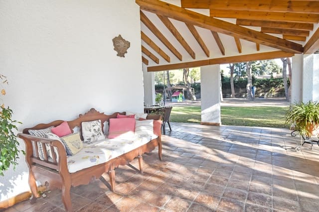 5 slaapkamer Villa te koop in Alicante stad met zwembad garage - € 1.550.000 (Ref: 8838205)